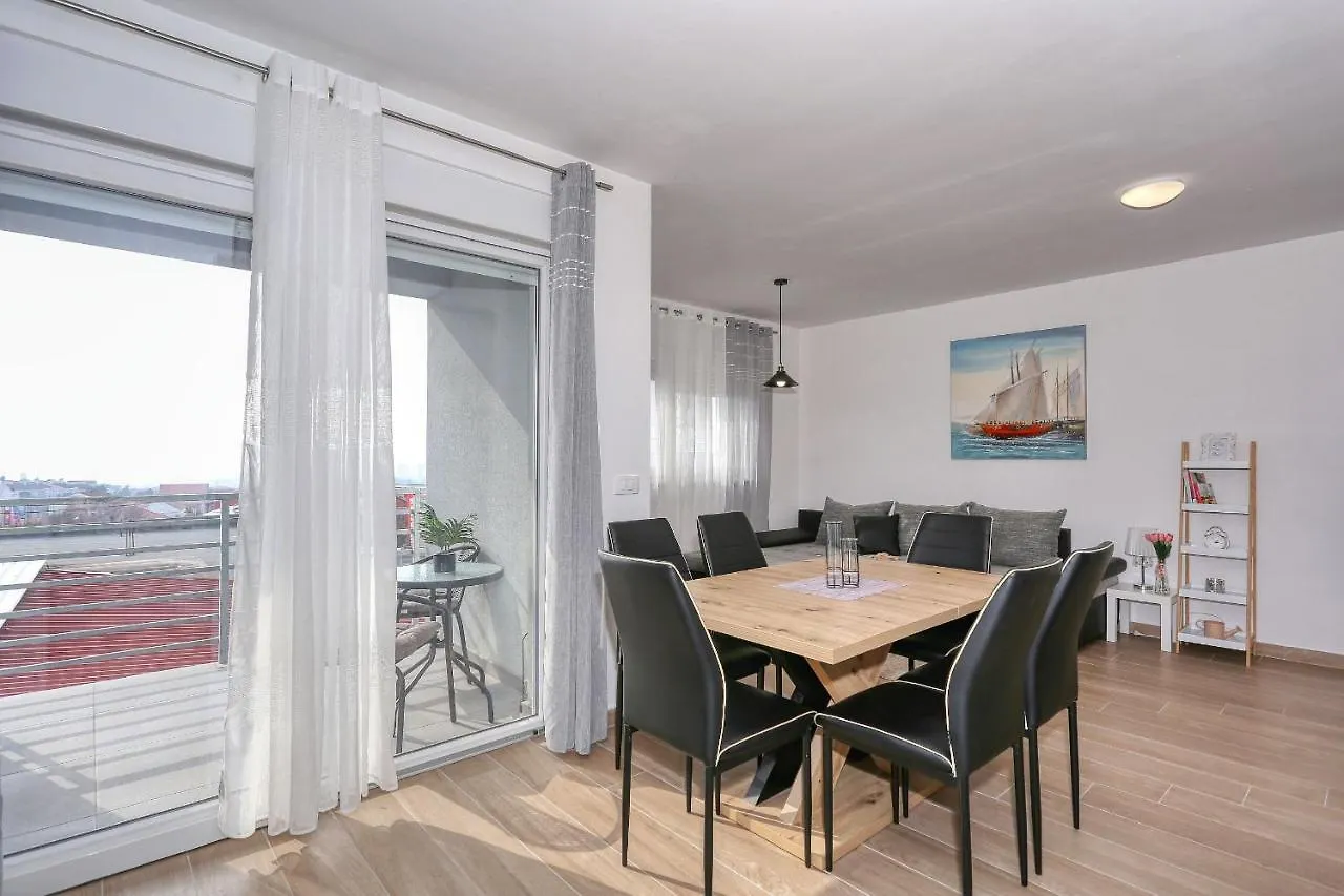 Daire Apartman Borna Zadar