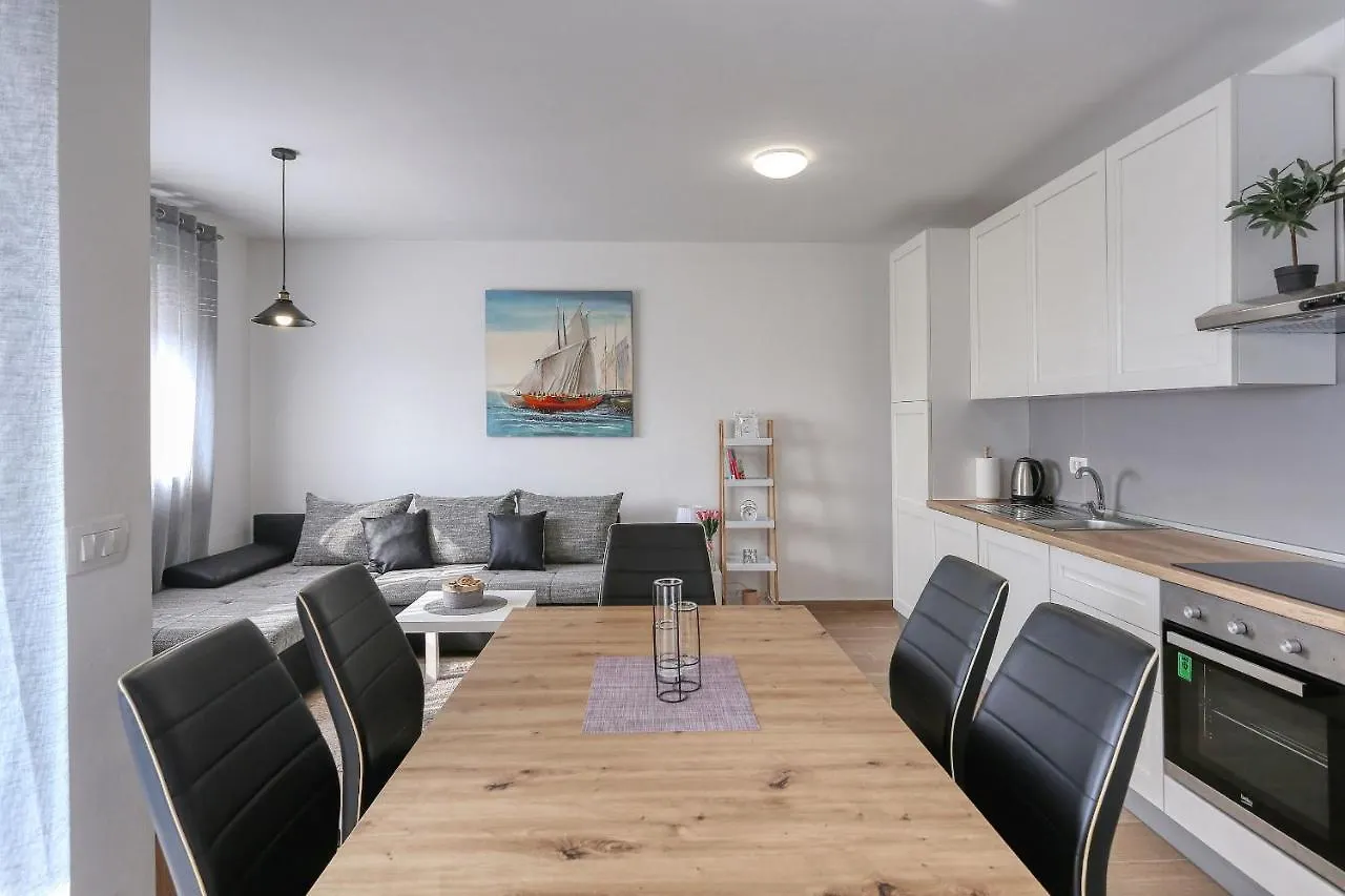 Daire Apartman Borna Zadar